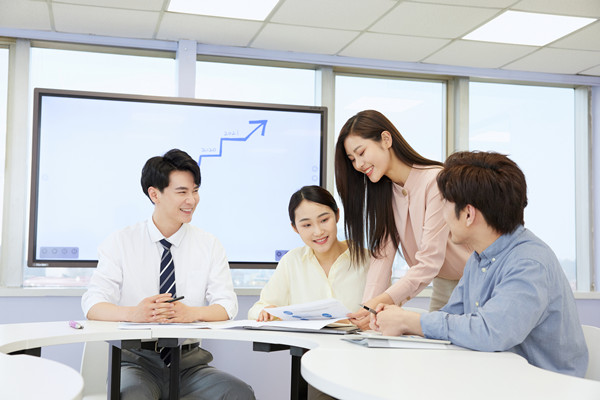 目標(biāo)引領(lǐng)：制定明確目標(biāo)，提升企業(yè)執(zhí)行力