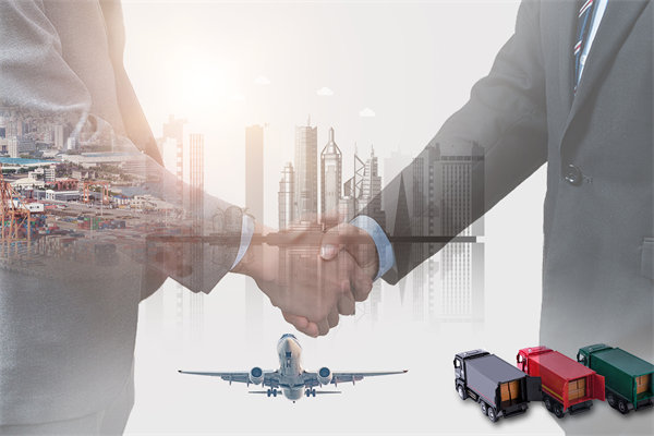 在全球化背景下，企業如何制定跨國戰略規劃？