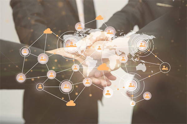 戰略執行過程中，如何建立高效溝通與協作機制？