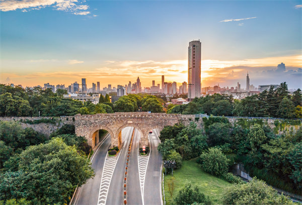 南京集團管控咨詢公司如何優化集團管理架構？