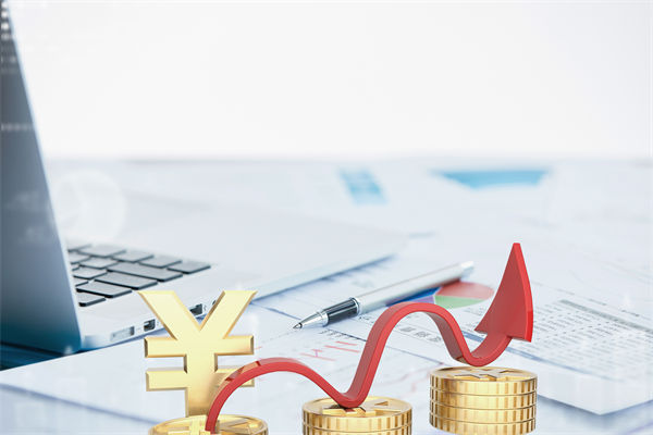 如何通過集團管控促進子公司間的協同合作與資源共享？