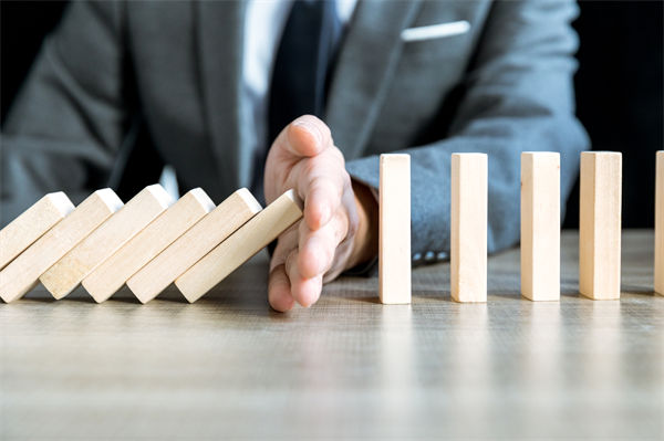 怎樣評估，年度經(jīng)營計(jì)劃的實(shí)施效果與預(yù)期是否一致？