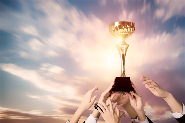 績效與薪酬脫鉤，薪酬咨詢?nèi)绾沃厮芨咝Ъ钸B接機制？