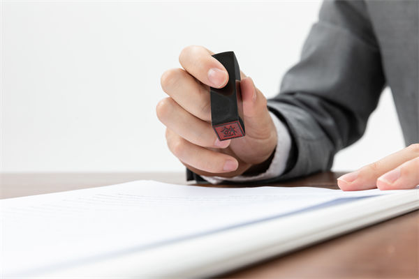 成本9元素顏霜標38元賣出500多萬，供應鏈怎么看？