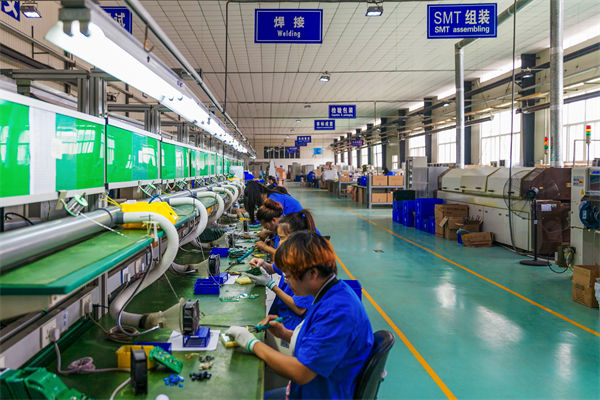 中企電話被美客戶打爆：一船難求，關聯企業年度經營計劃怎么看？