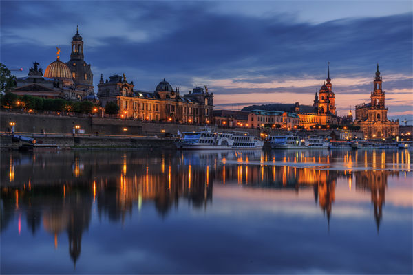 關(guān)聯(lián)企業(yè)戰(zhàn)略分析：一個(gè)小縣城攬到了德國(guó)電動(dòng)車生意