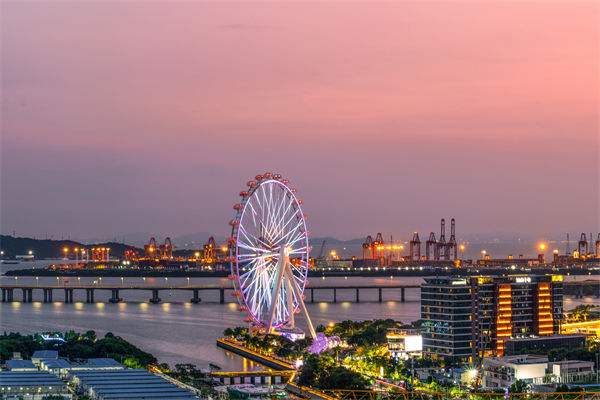 行業(yè)洗牌加速企業(yè)迷茫，深圳戰(zhàn)略咨詢(xún)公司能指明突圍方向嗎？