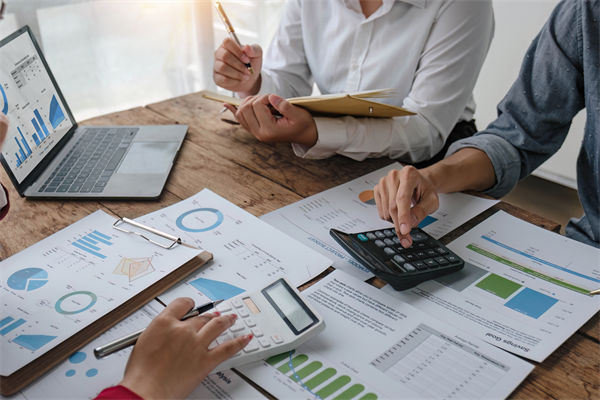 績效考評淪為形式主義，員工敷衍應付企業怎么破？