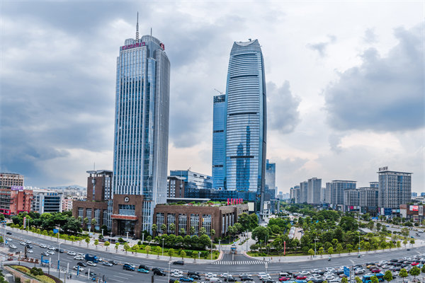 集團子公司各自為戰內耗嚴重，東莞集團管控咨詢公司能協助解決嗎？